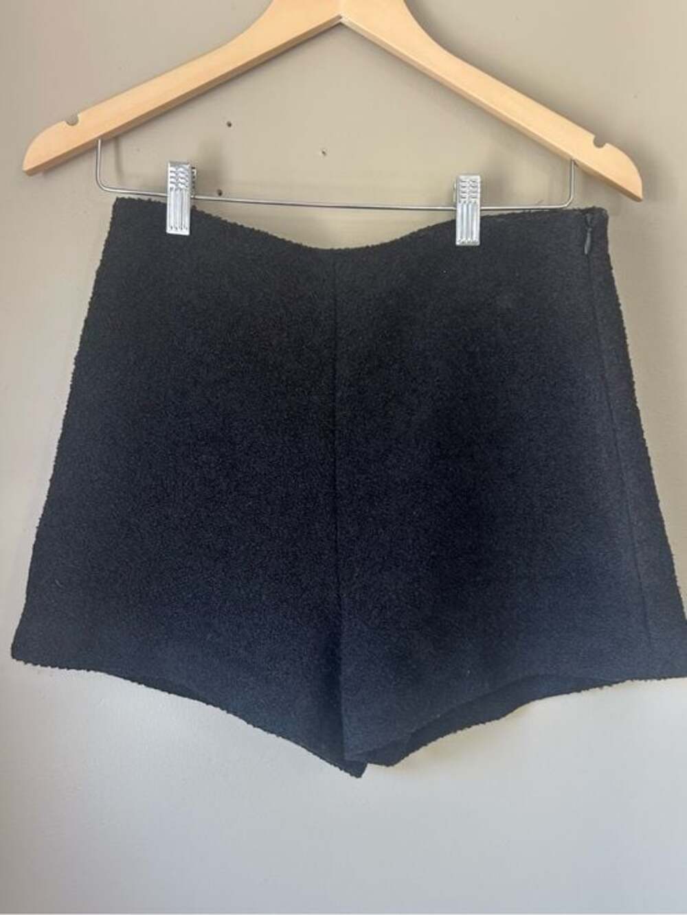 NWT Astr the Label Rivka Black Wool Blend Shorts, Size small